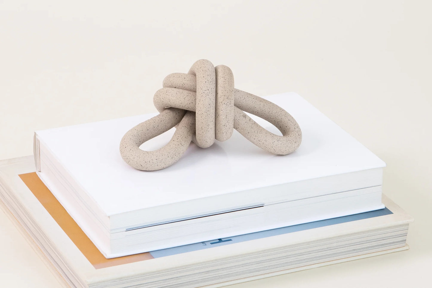 Double Loop Knot - Raw Speckled