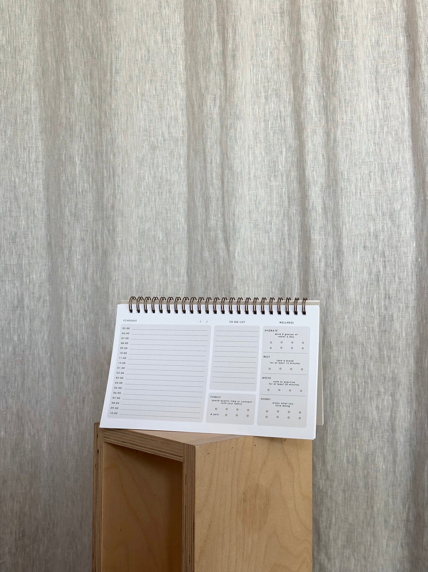 Ivory Daily Planner - Notebook