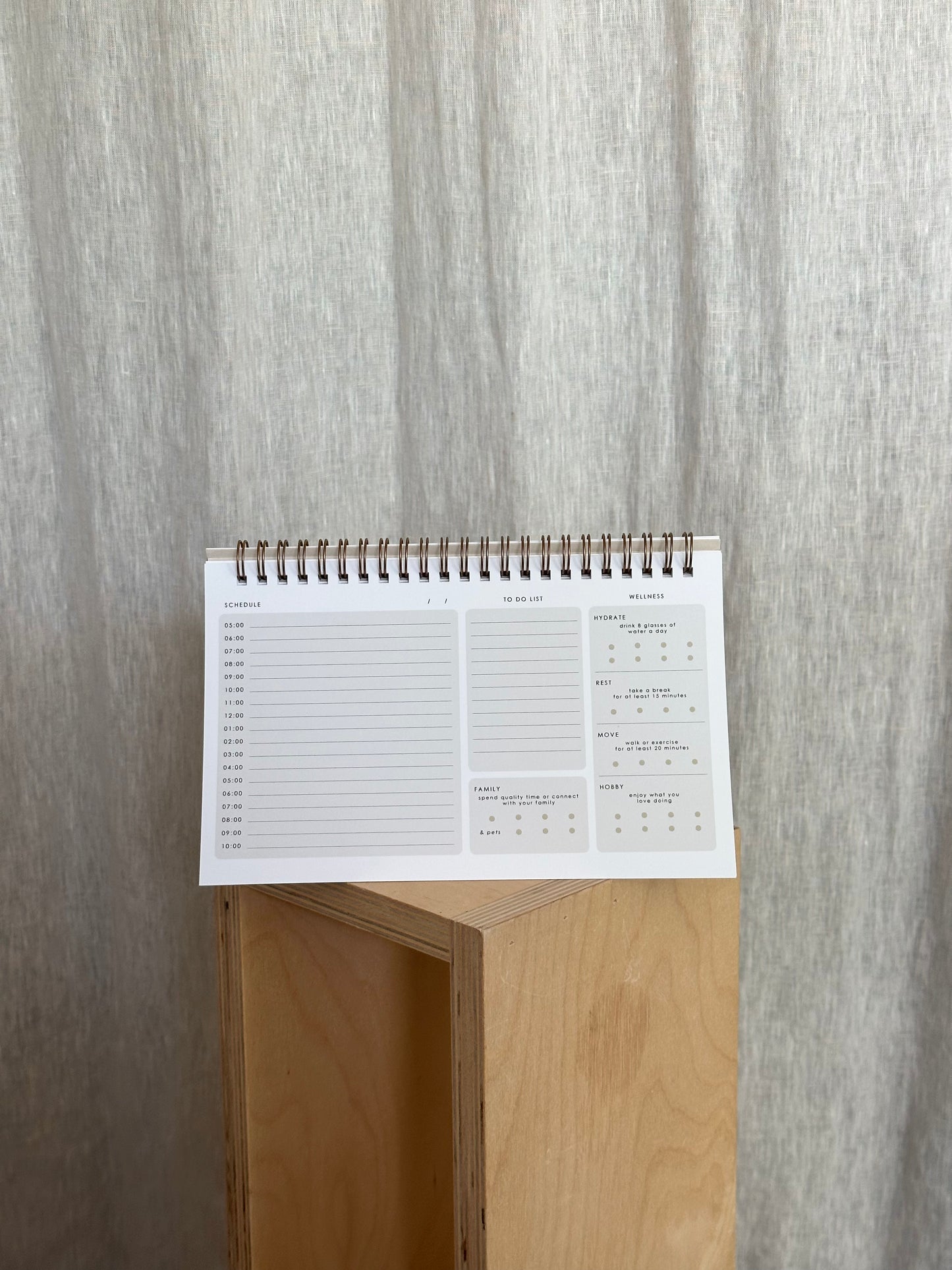 Ivory Daily Planner - Notebook
