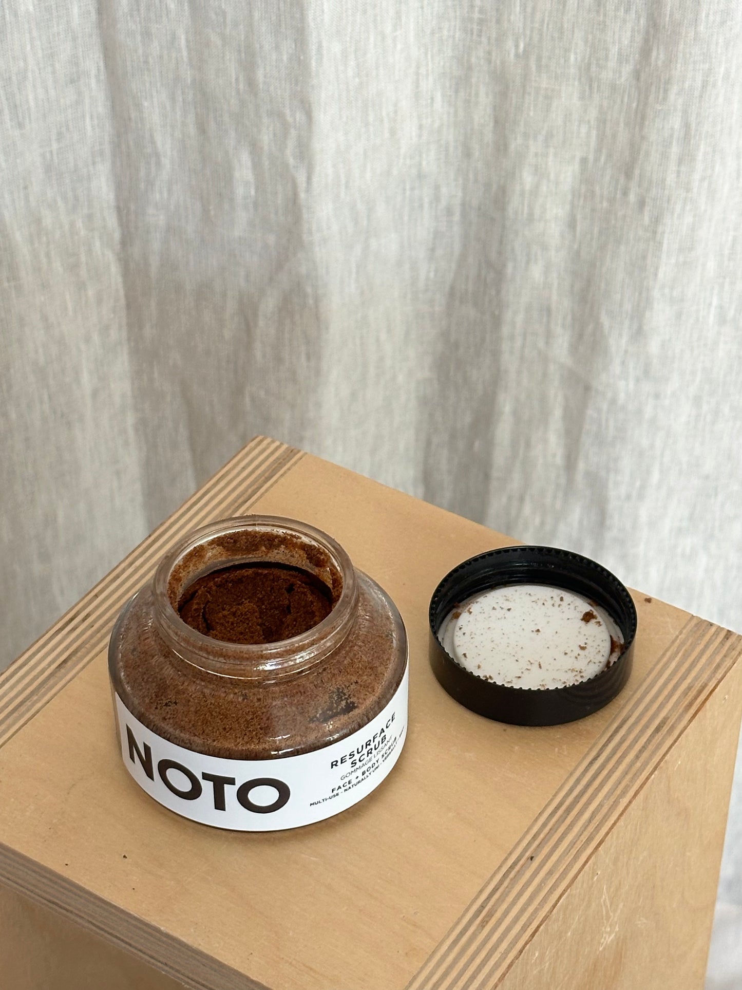 Resurface Scrub / Face + Body