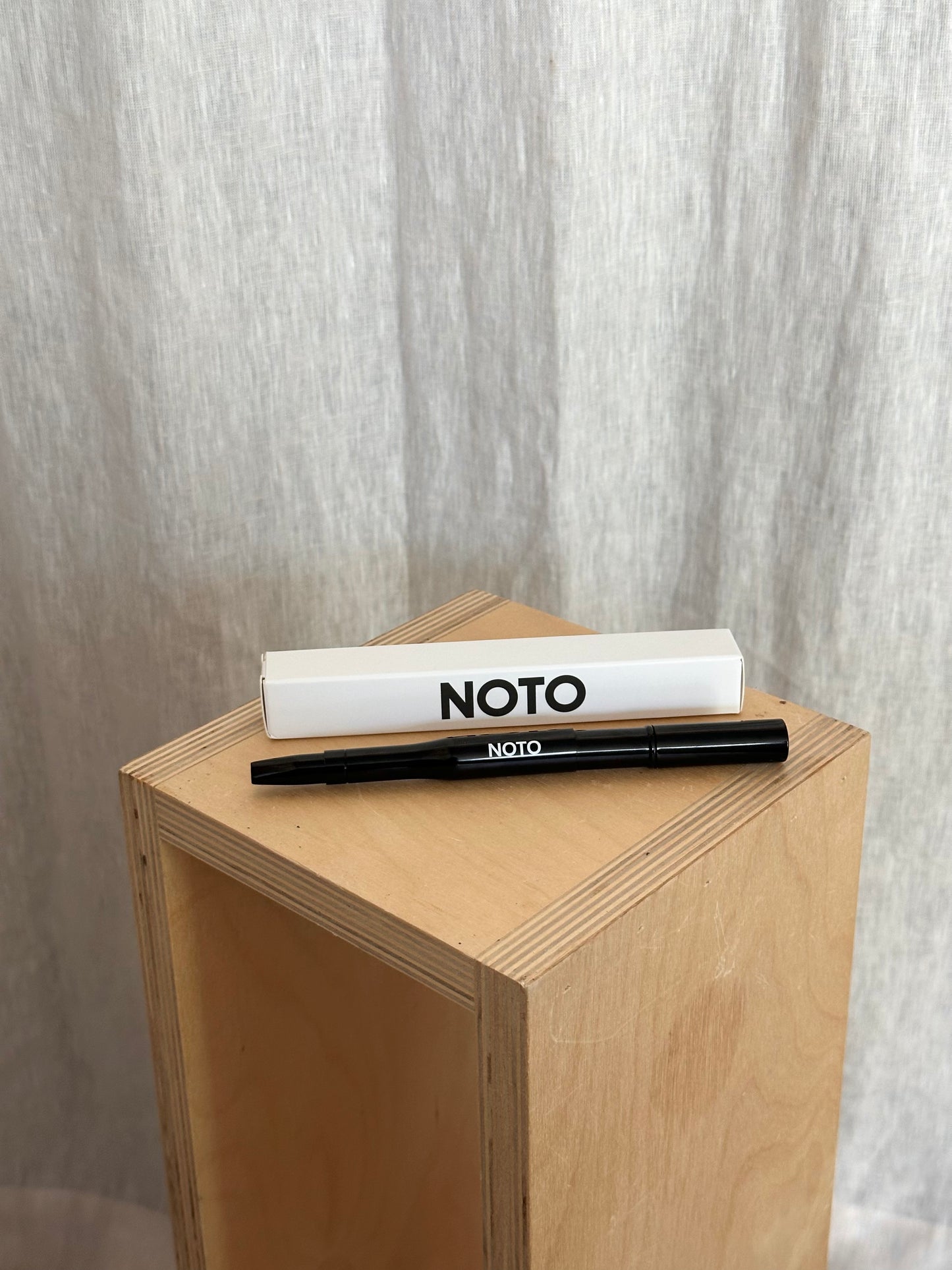 Lip + Cheek Duo Brush