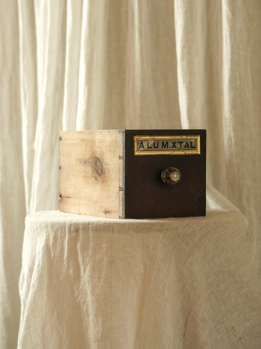Vintage Wooden Box - ALUM.XTAL