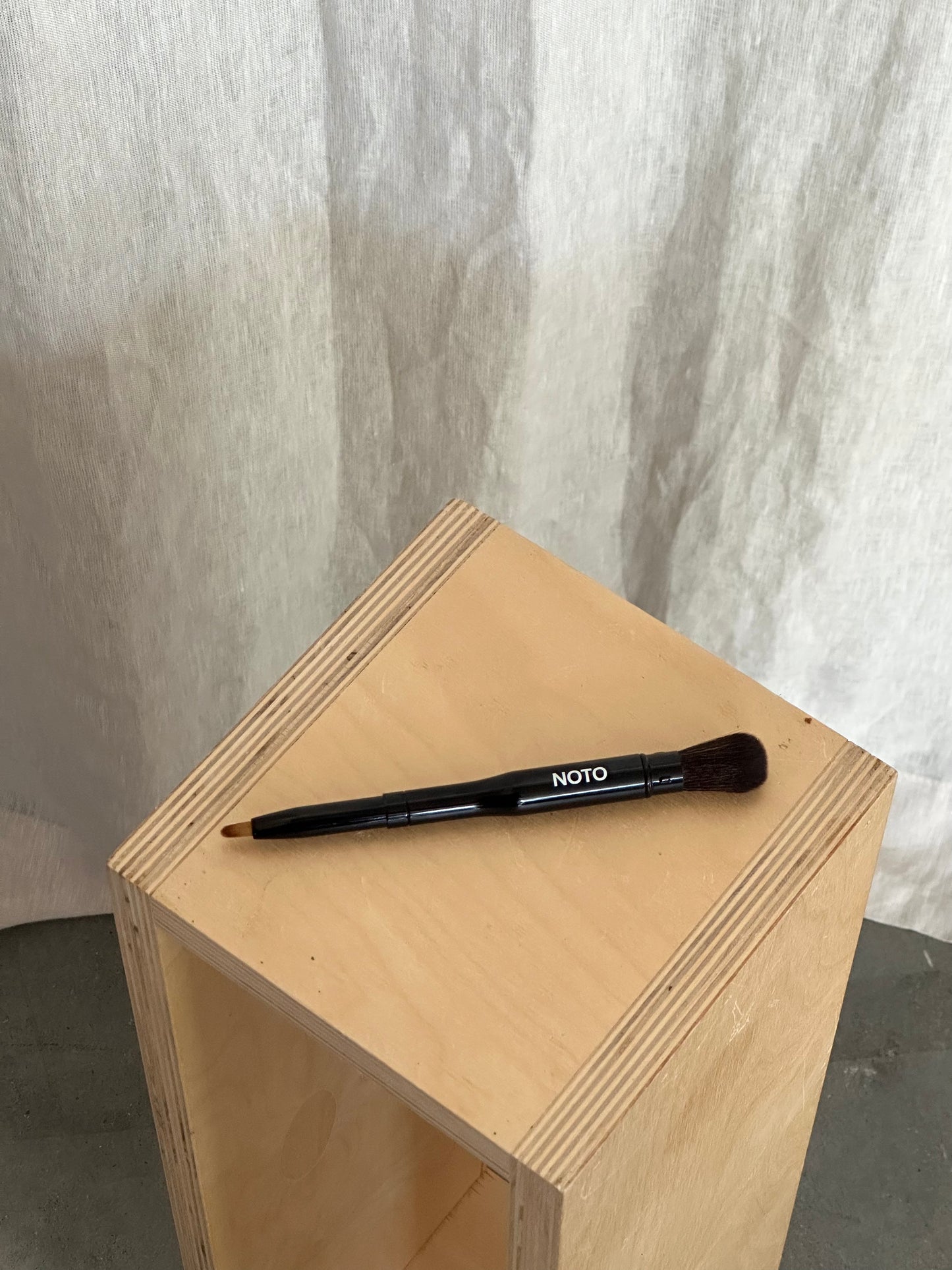 Lip + Cheek Duo Brush