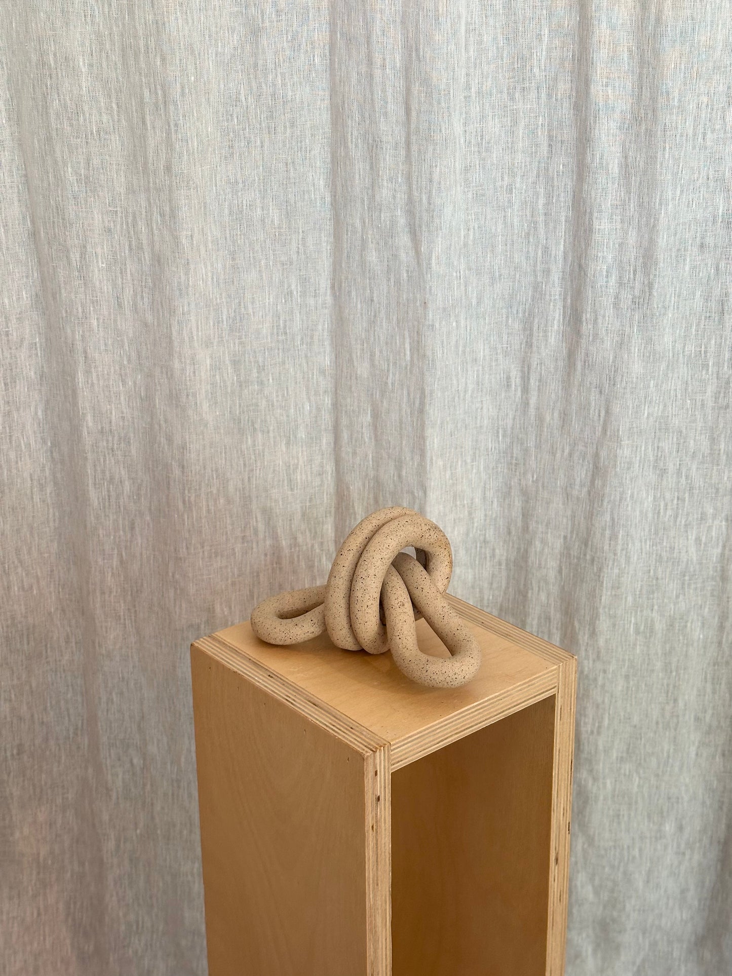 Double Loop Knot - Raw Speckled