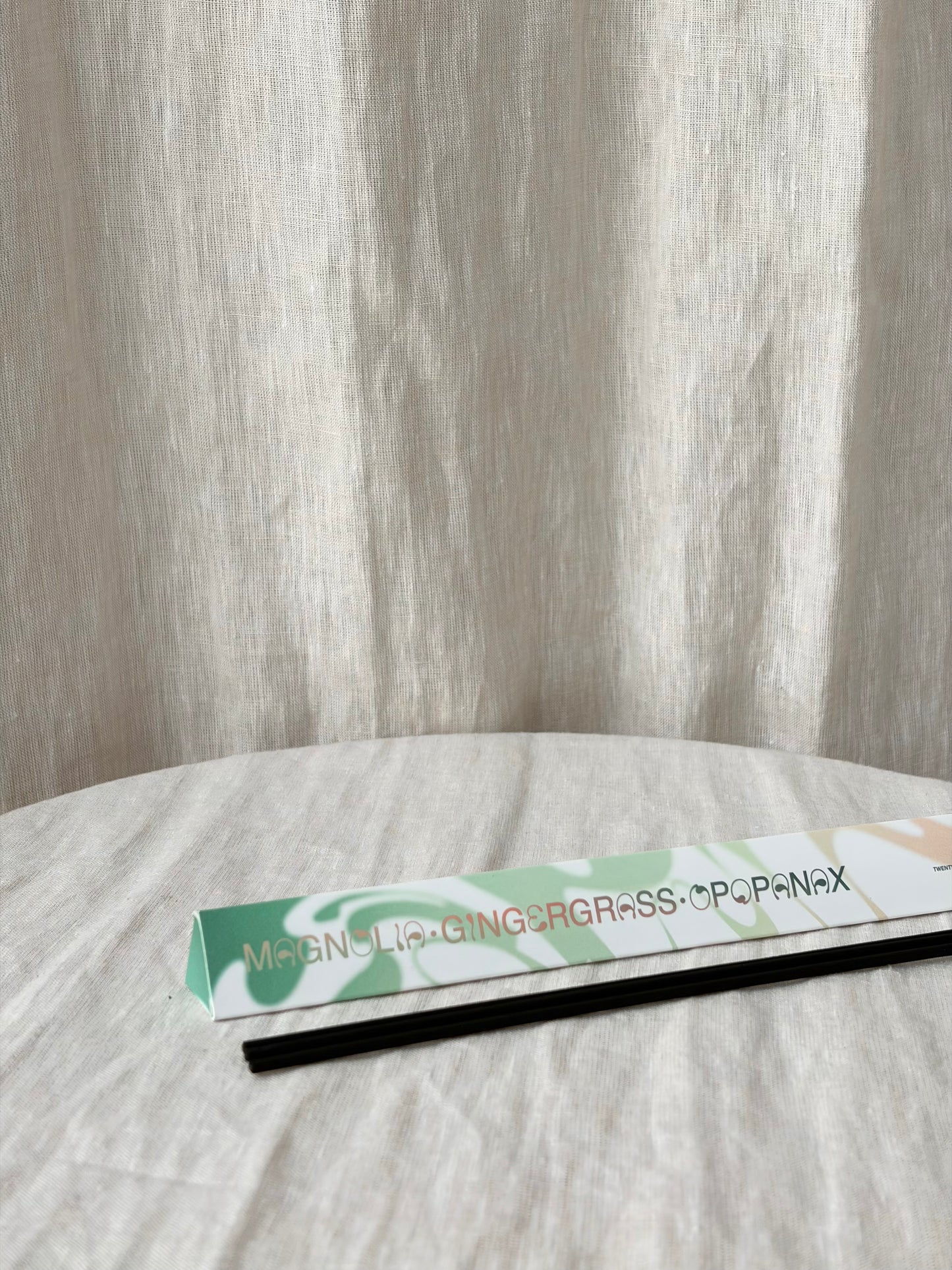 Magnolia & Gingergrass & Opopanax Incense