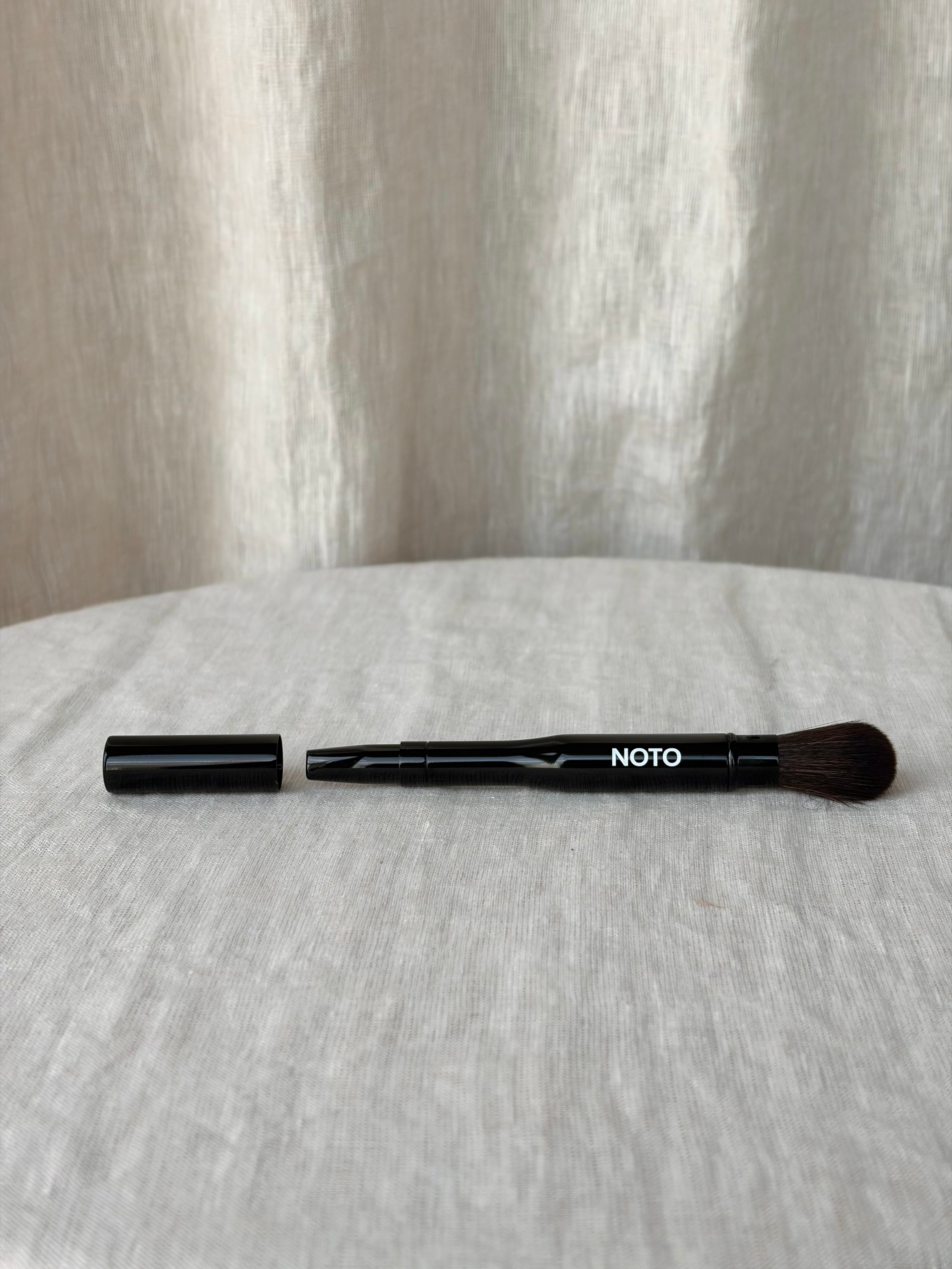 Lip + Cheek Duo Brush