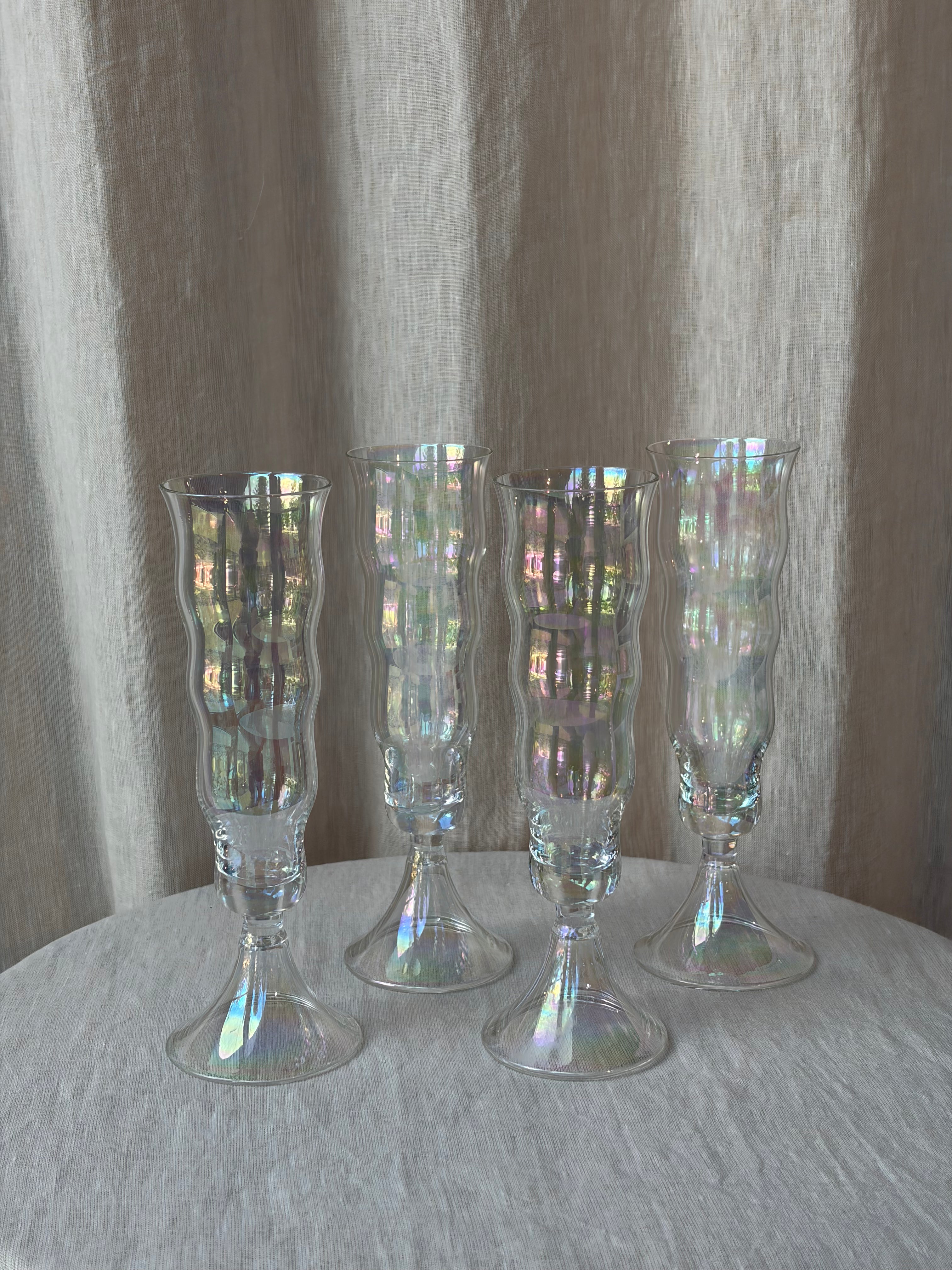 Wavy Glassses (Set of 4)