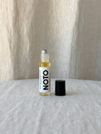 Noto Rooted Oil Roller